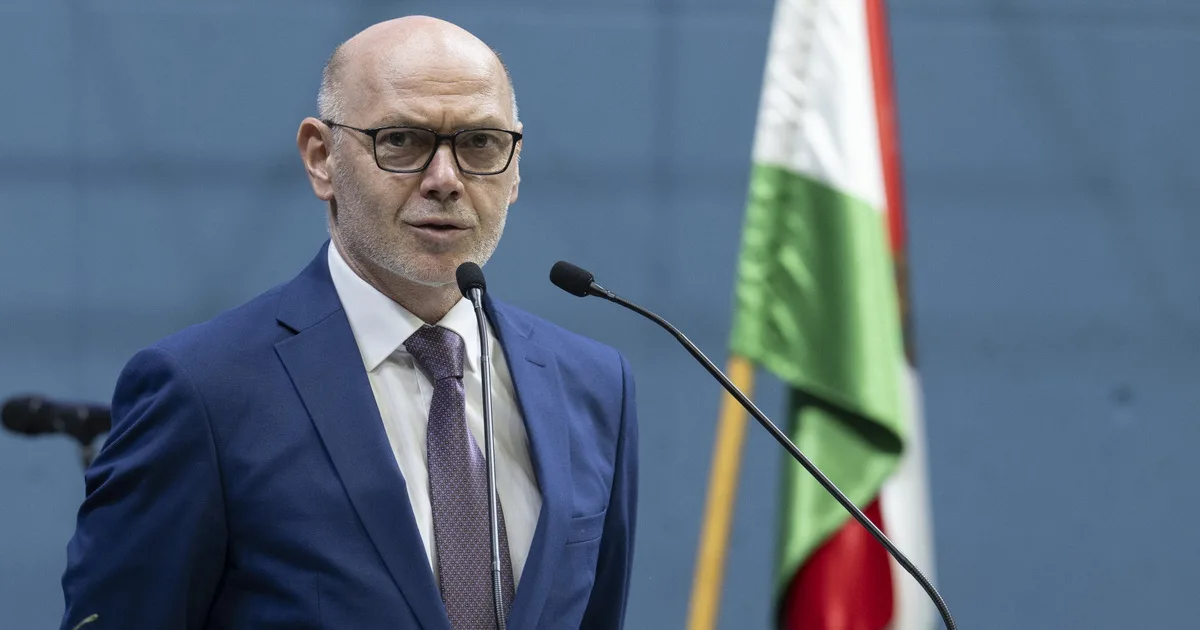 A rendőrség keresi a Belügyminisztérium sportért felelős államtitkárát