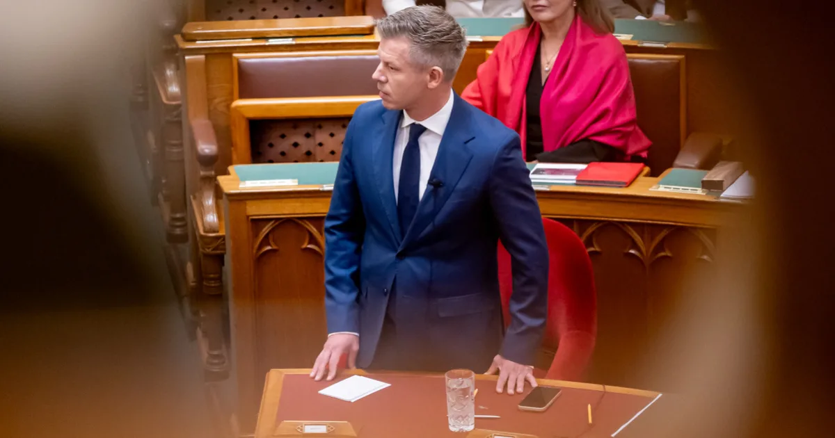 Autópálya-koncesszió felmondását sürgeti Magyar Péter számokkal alátámasztva
