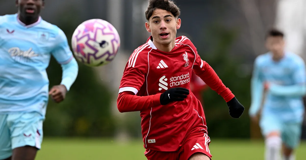 Farkas Erik profi szerződést írt alá a Liverpoolnál
