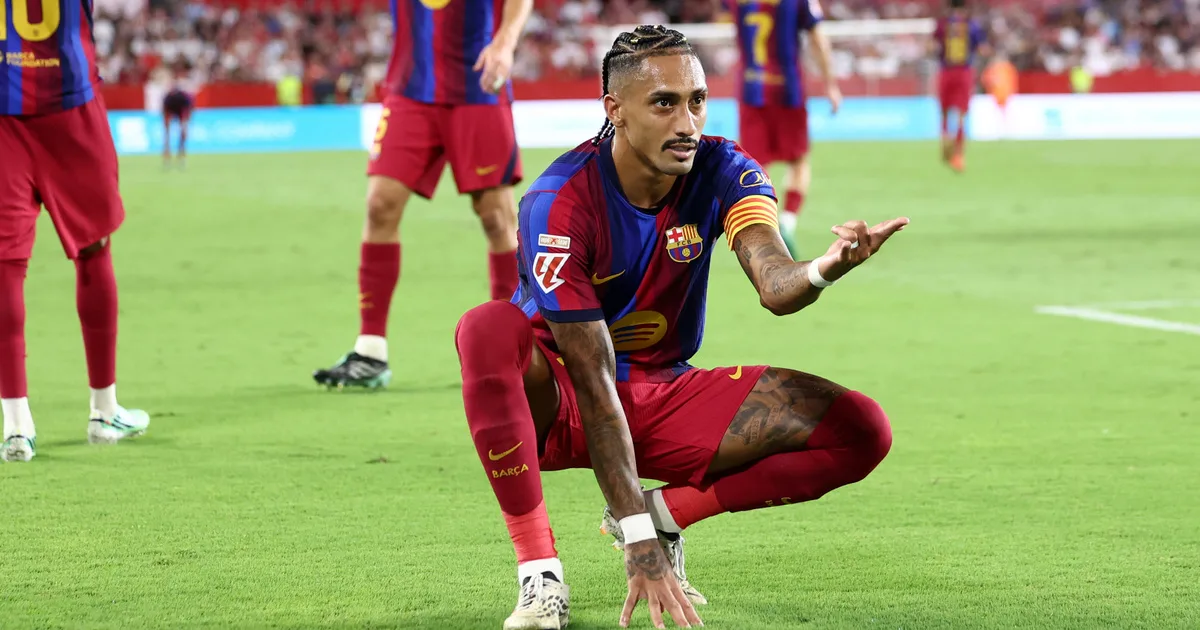 Földöntúli Raphinha-parádé: a Barca csapatkapitánya egyedül tarolta le a Sevillát
