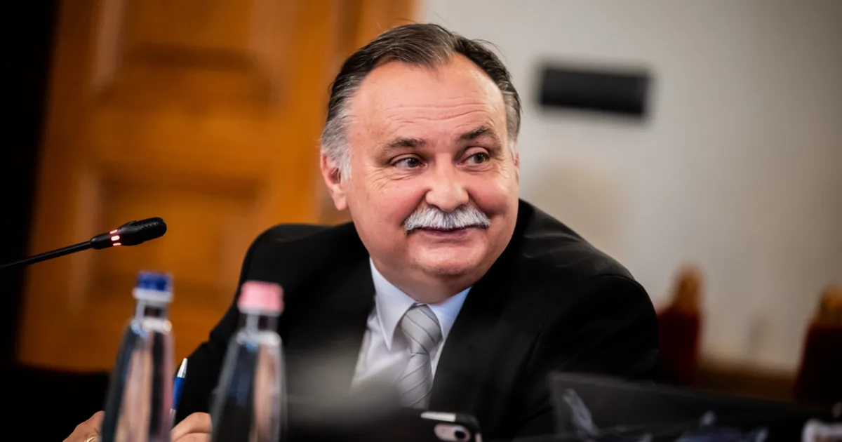 Hadházy Ákos miniszterrel egyeztetett a Mohu-ügyben, áttörés közelében