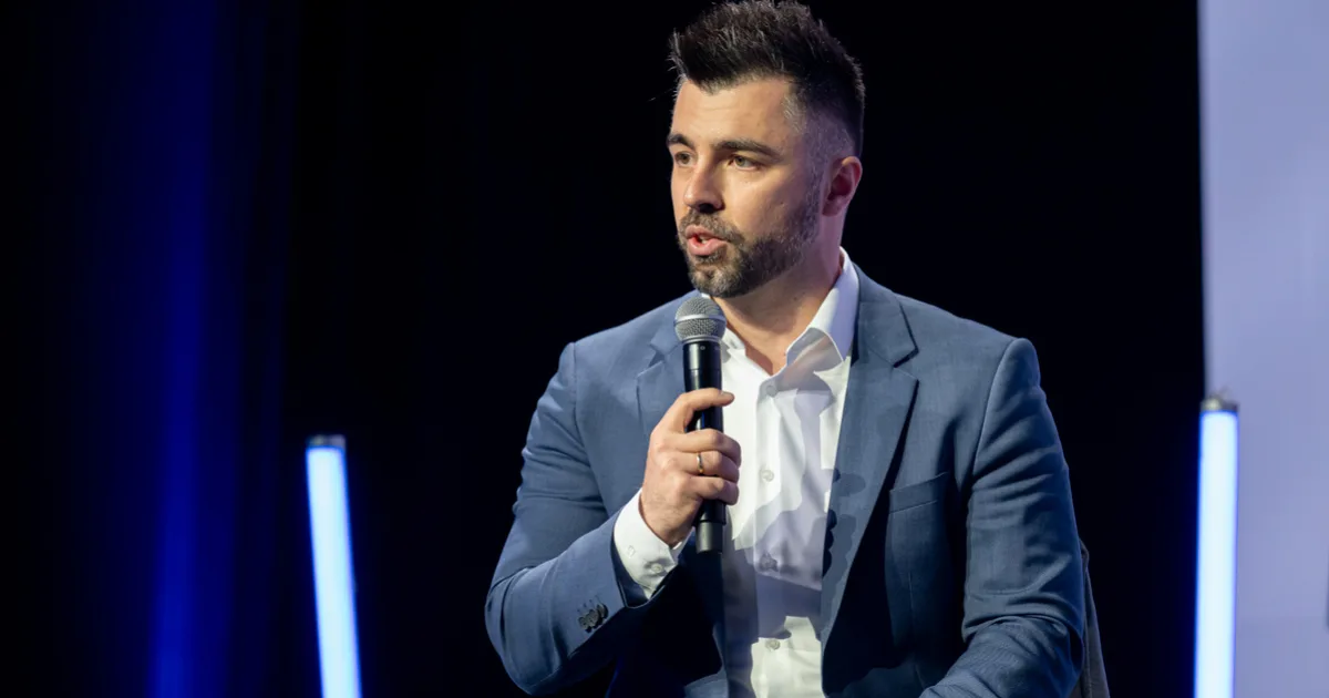 Kulja András és Győri Enikő összecsapott a médiában egy repülőtéri ordibálás miatt
