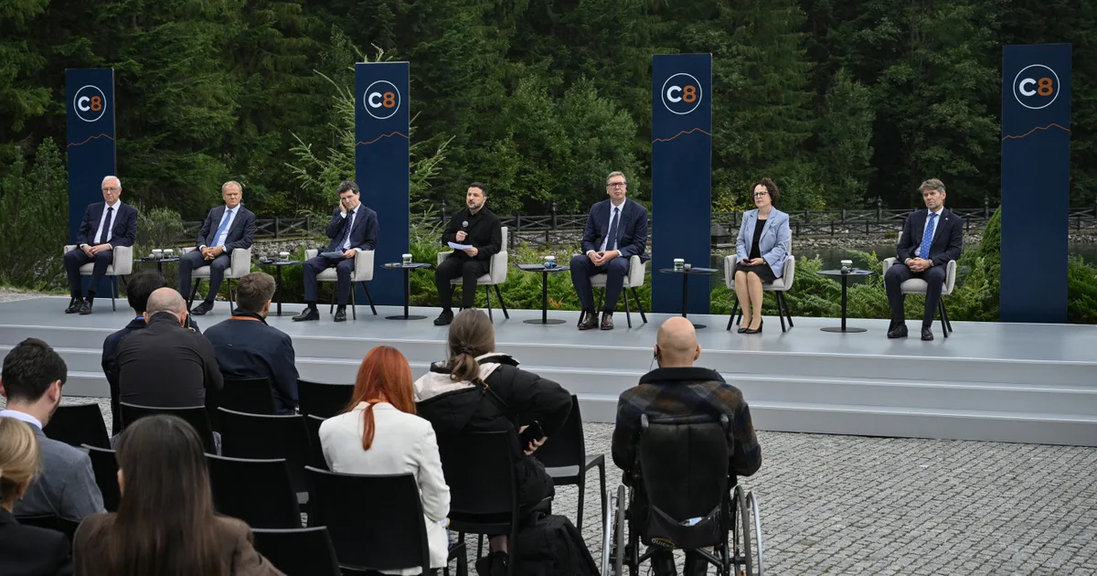 Magyar Péter nem fogadta el a Kárpáti Nyolcak meghívását