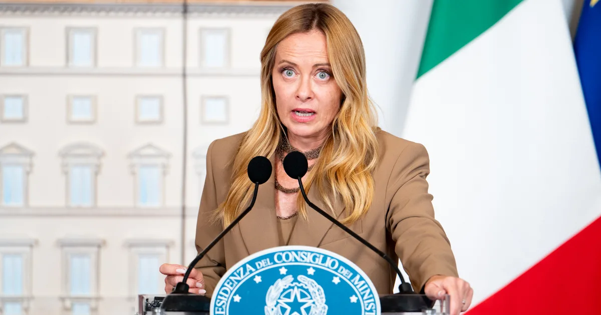 Meloni kormánya azonnal betiltaná a burkát és a nikábot az iskolákban