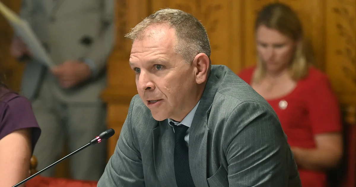 Ő dönt a vagyonadóról: a leggazdagabbak jövője a tét