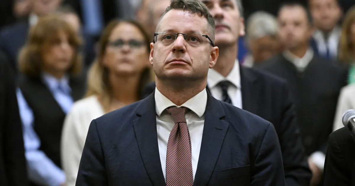 Pártállás miatt veszítheti el helyét a Médiatanács egyetlen ellenzéki tagja