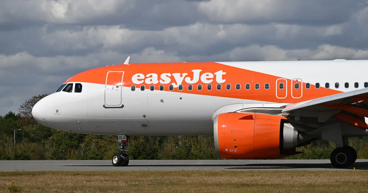 Tűz ütött ki az EasyJet gépén egy utas figyelmetlensége miatt