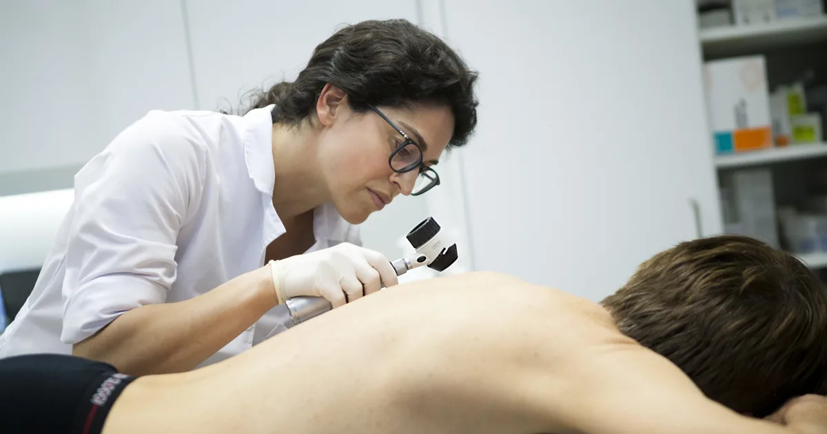 42 százalékkal csökkenti a melanoma visszatérését a személyre szabott vakcina