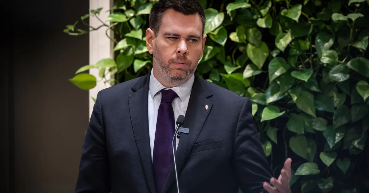 A kormány a Déli körvasút ügyében lépett, a döntést megküldték a V-Hídnak
