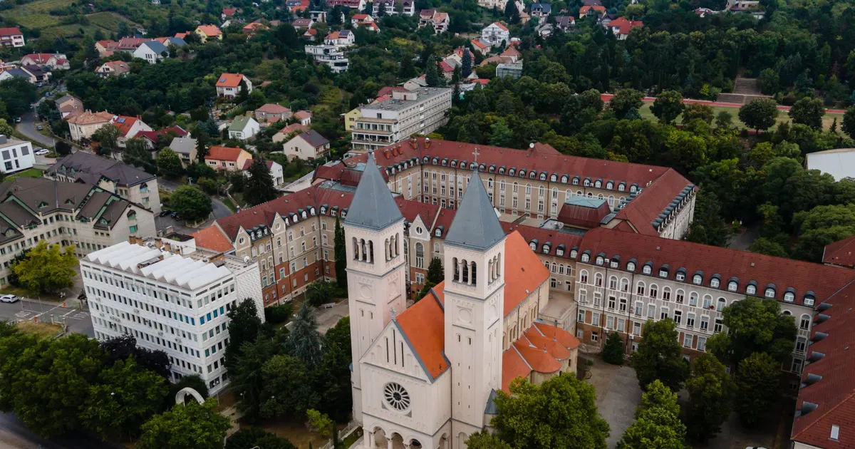 Bezár a Pécsi Tudományegyetem egyik doktori iskolája