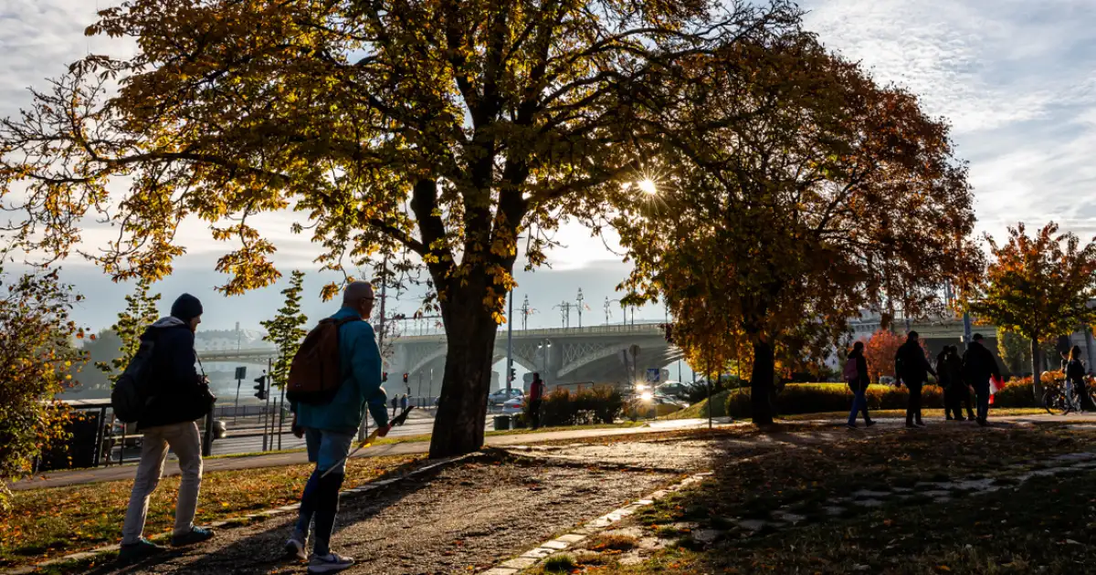 Fagyos hajnal, erős szél és napsütés kíséri a keddi időjárást