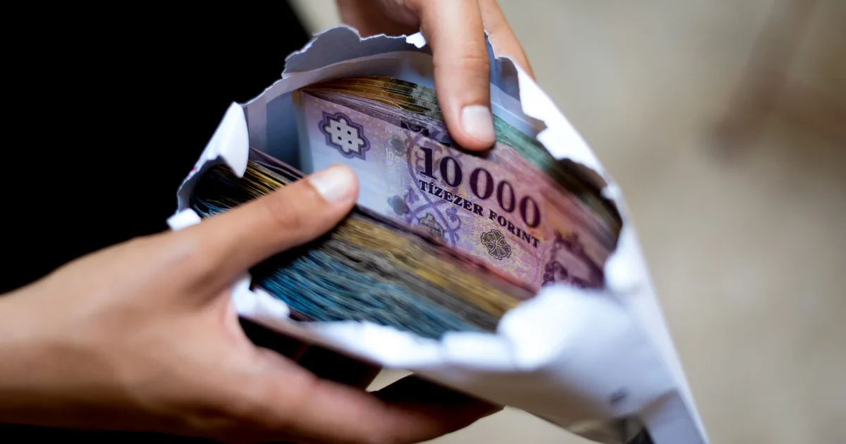 Hiába a kormány bejelentései, lejtőre került a gazdaság
