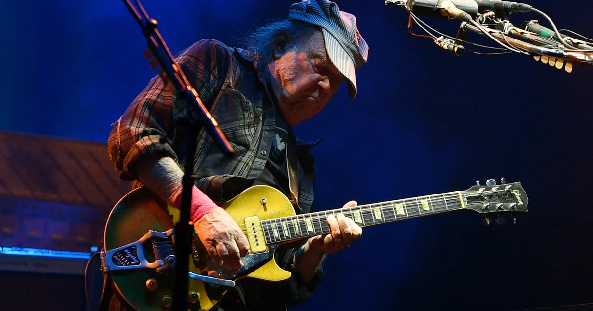Neil Young pert indított Donald Trump ellen