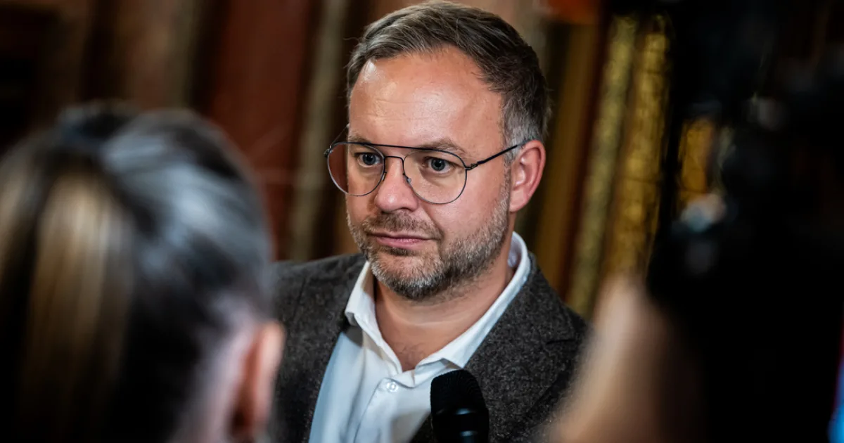 Orbán Balázs 470 millióért vett 340 négyzetméteres budai házat