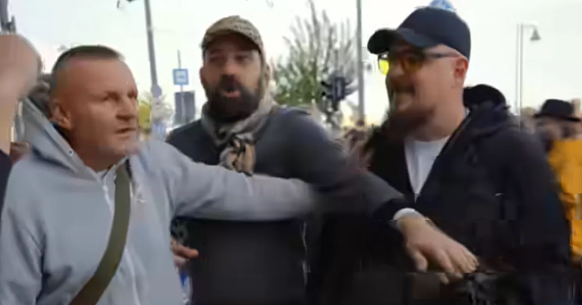 Szóváltás és lincshangulat a Bem téren: videón az elszabadult indulatok