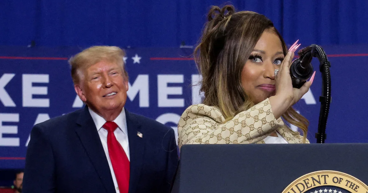 Trump dicsérte Nicki Minaj fenekét a michigani kampánygyűlésen