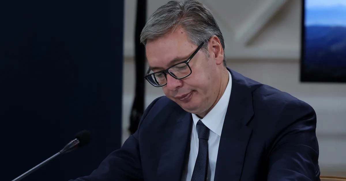 Vasárnap dőlhet el, hatalmon marad-e Alekszandar Vucsics